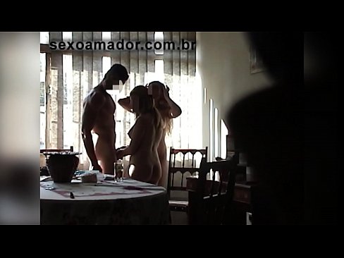 ❤️ Els amics sexuals conviden un home gegant i un trio amb ell ❤️❌ Vídeo porno a nosaltres ca.xxxhdporn.ru ☑
